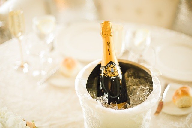 champagne-brindis-fiesta